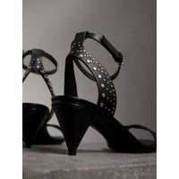 BLACK Sandales à talons coniques en cuir riveté