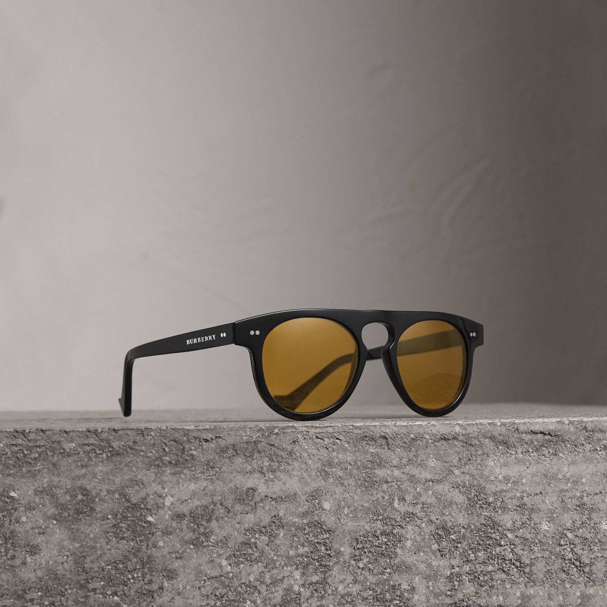 BLACK Lunettes de soleil à monture ronde The Keyhole