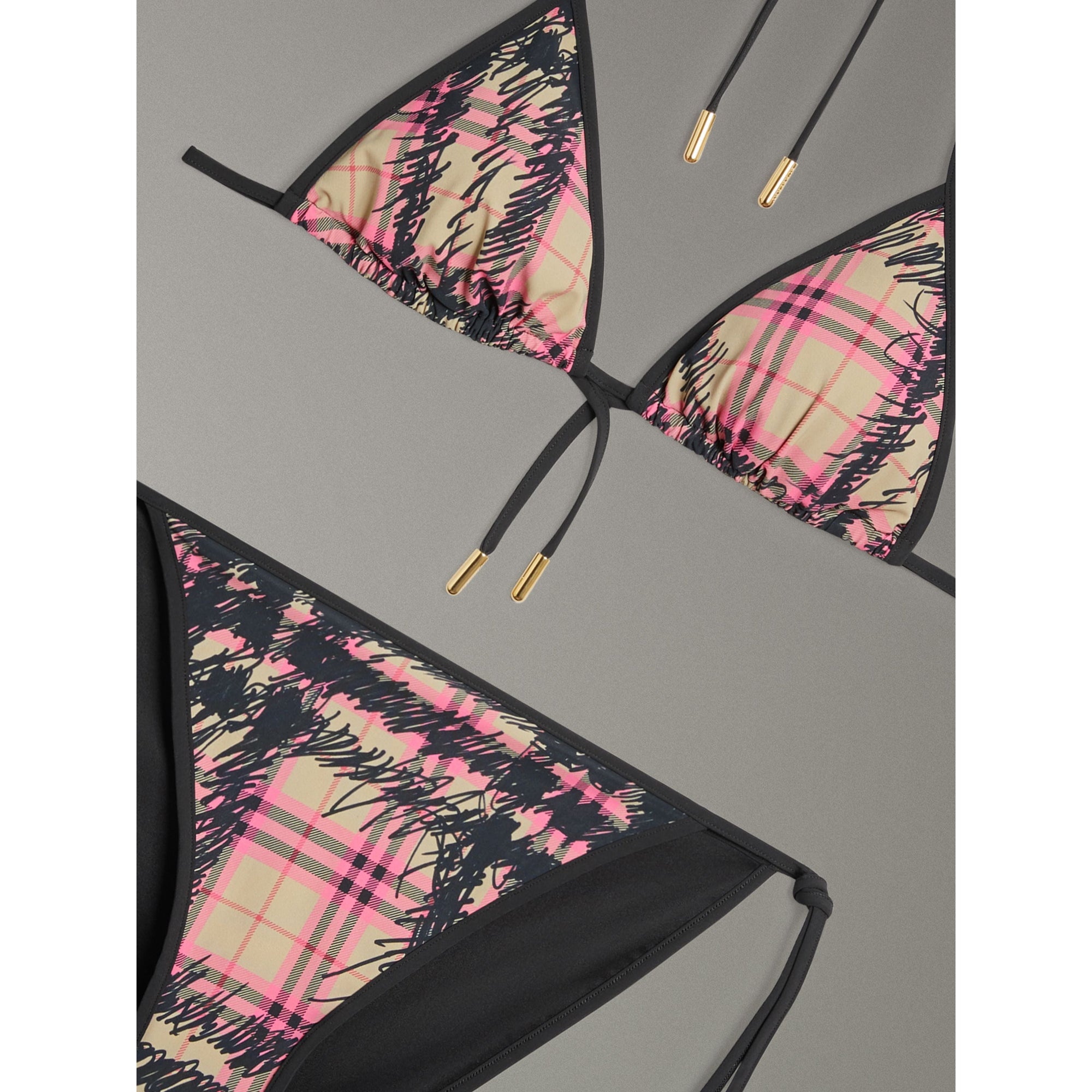 POMEGRANATE PINK Bikini triangle à motif check griffonné
