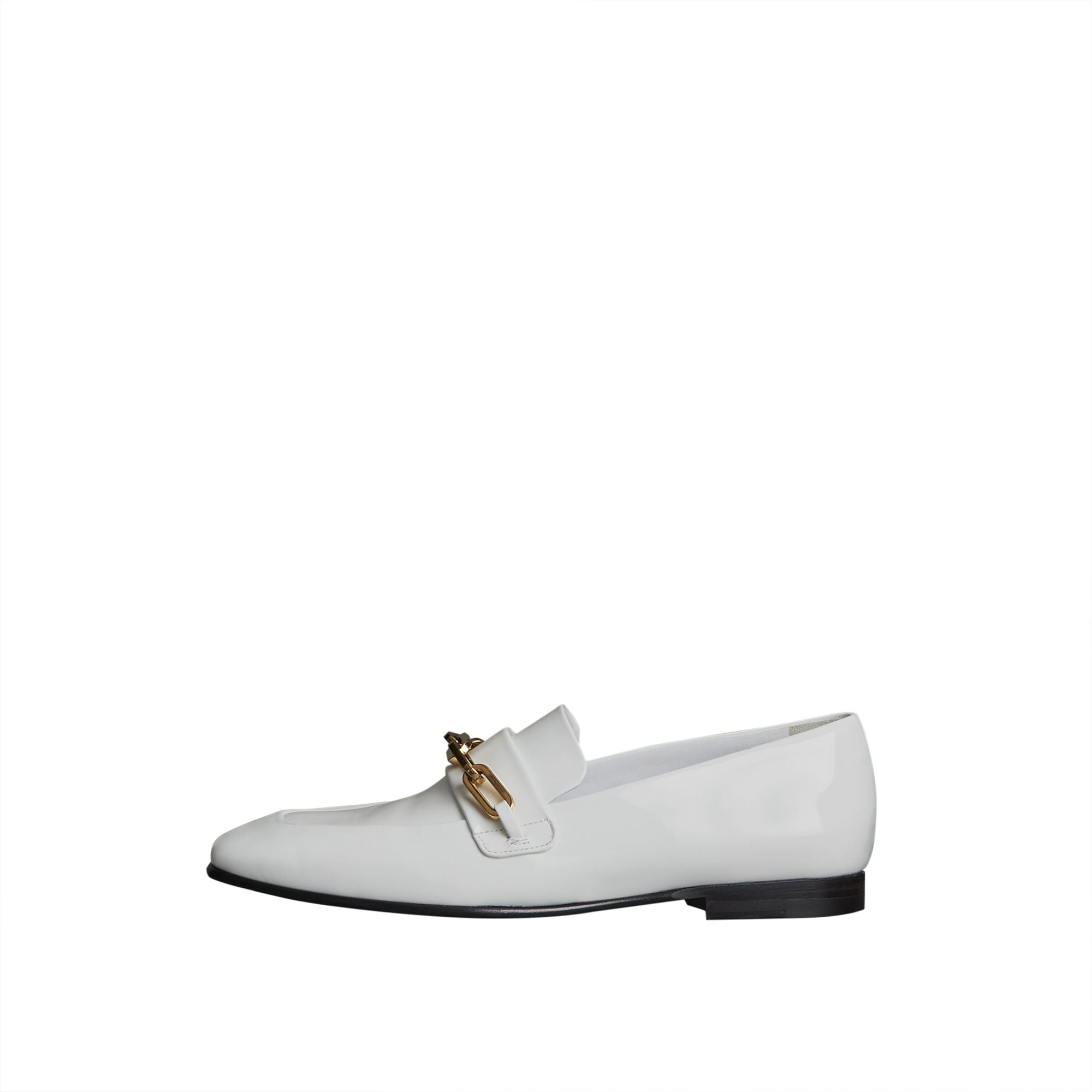 OPTIC WHITE Mocassins en cuir verni avec chaîne