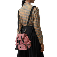 MAUVE PINK Petit sac The Rucksack à bandoulière en nylon