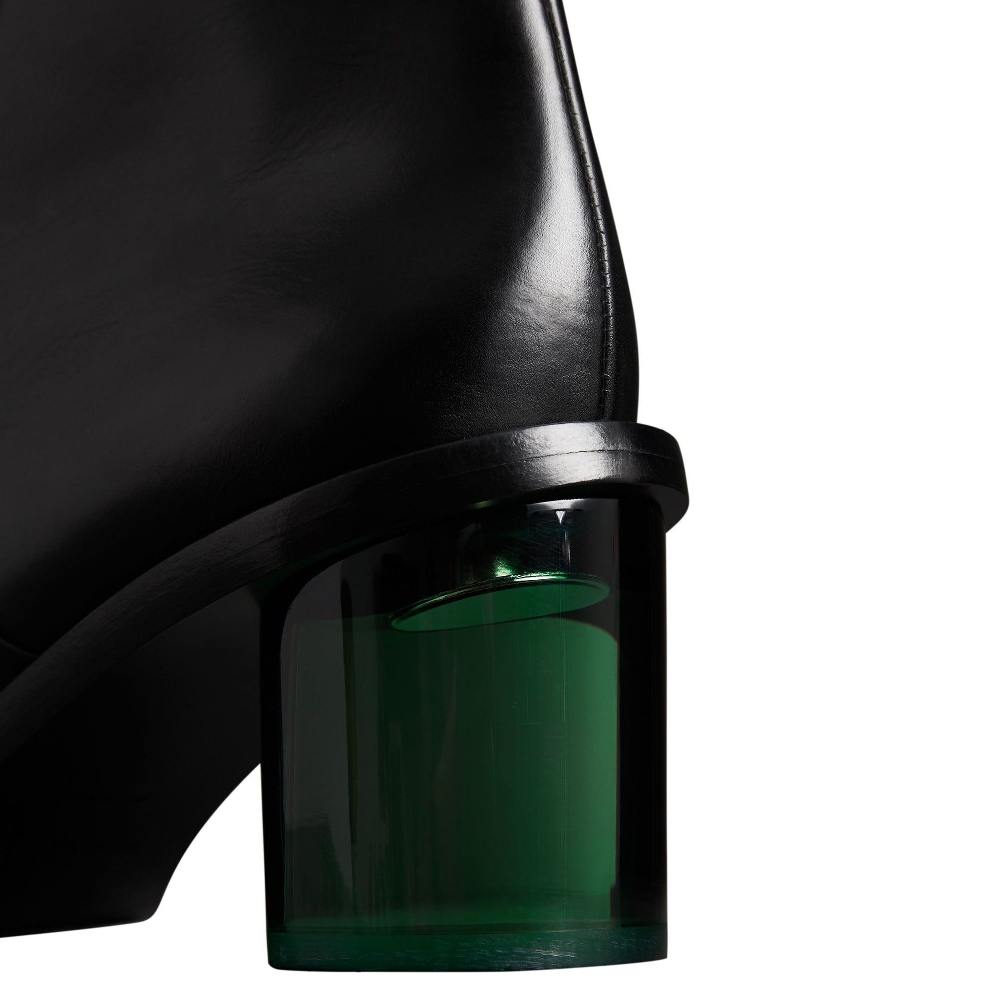 BLACK Bottines à talon bottier en cuir bicolore