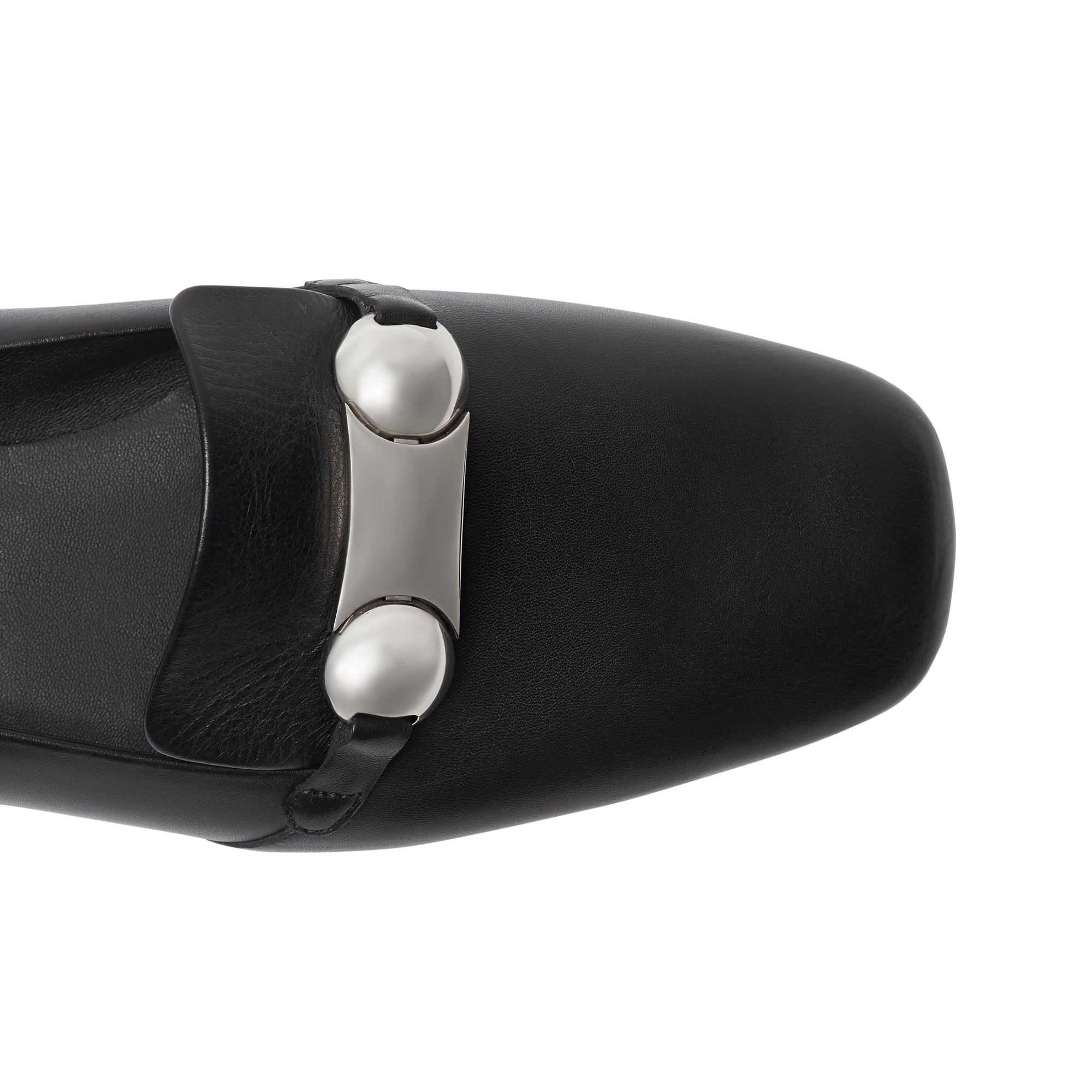 BLACK Mocassins en cuir avec bride cloutée