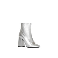 SILVER Bottines en cuir avec bride cloutée