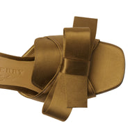 ANTIQUE GOLD Mules à talon bottier en satin avec nœud