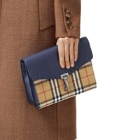 REGENCY BLUE Petit sac à bandoulière en cuir et à motif Vintage check