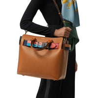 COGNAC Sac The Belt moyen en cuir avec détail color-block