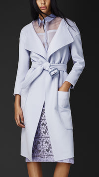PALE LAVANDER Manteau de style vareuse en double angora et laine