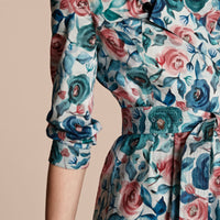 TEAL BLUE Robe trench en soie et coton avec imprimé aquarelle rose