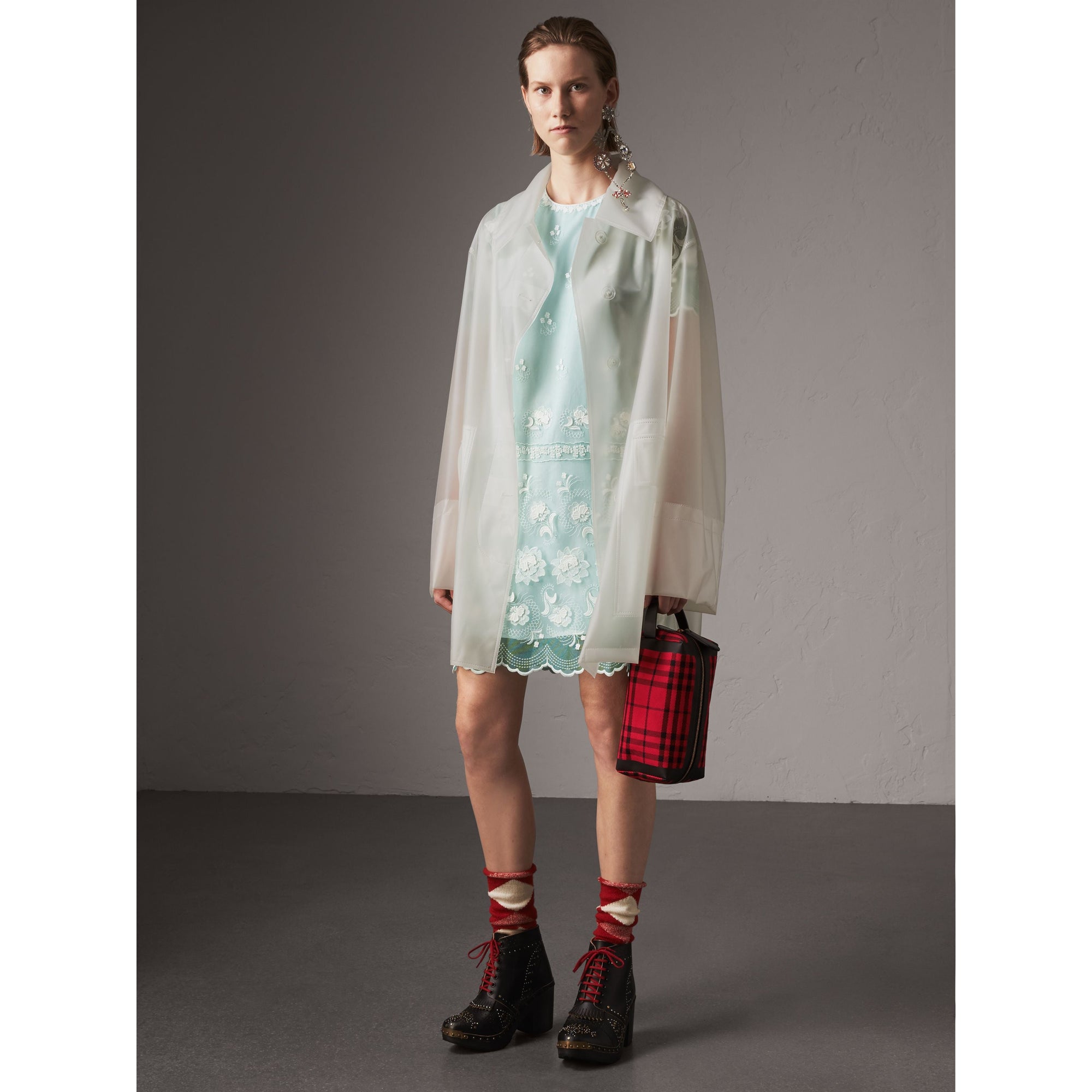 AQUA GREEN _WHITE Robe t-shirt à manches courtes en tulle brodé