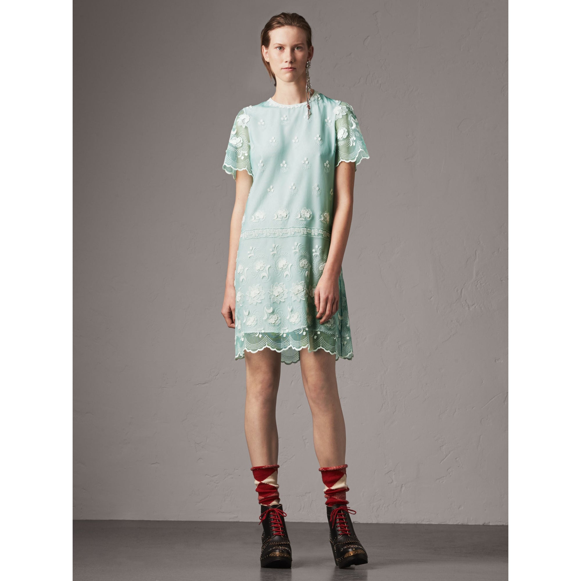AQUA GREEN _WHITE Robe t-shirt à manches courtes en tulle brodé