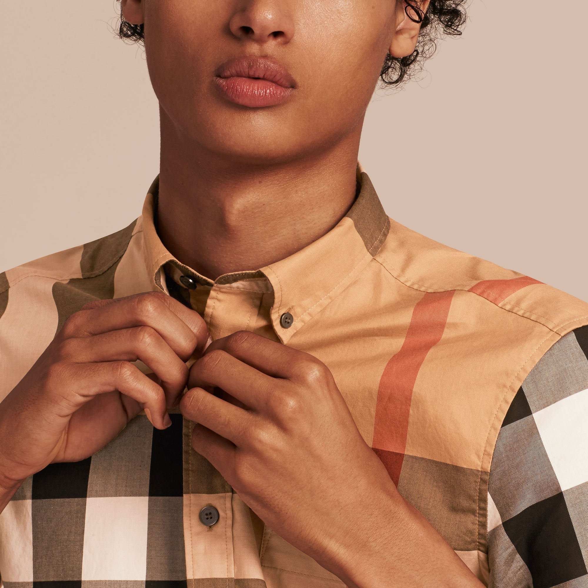 CAMEL Chemise en coton à manches courtes avec motif check