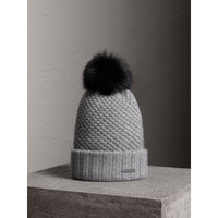 MID GREY Bonnet avec pompon en fourrure