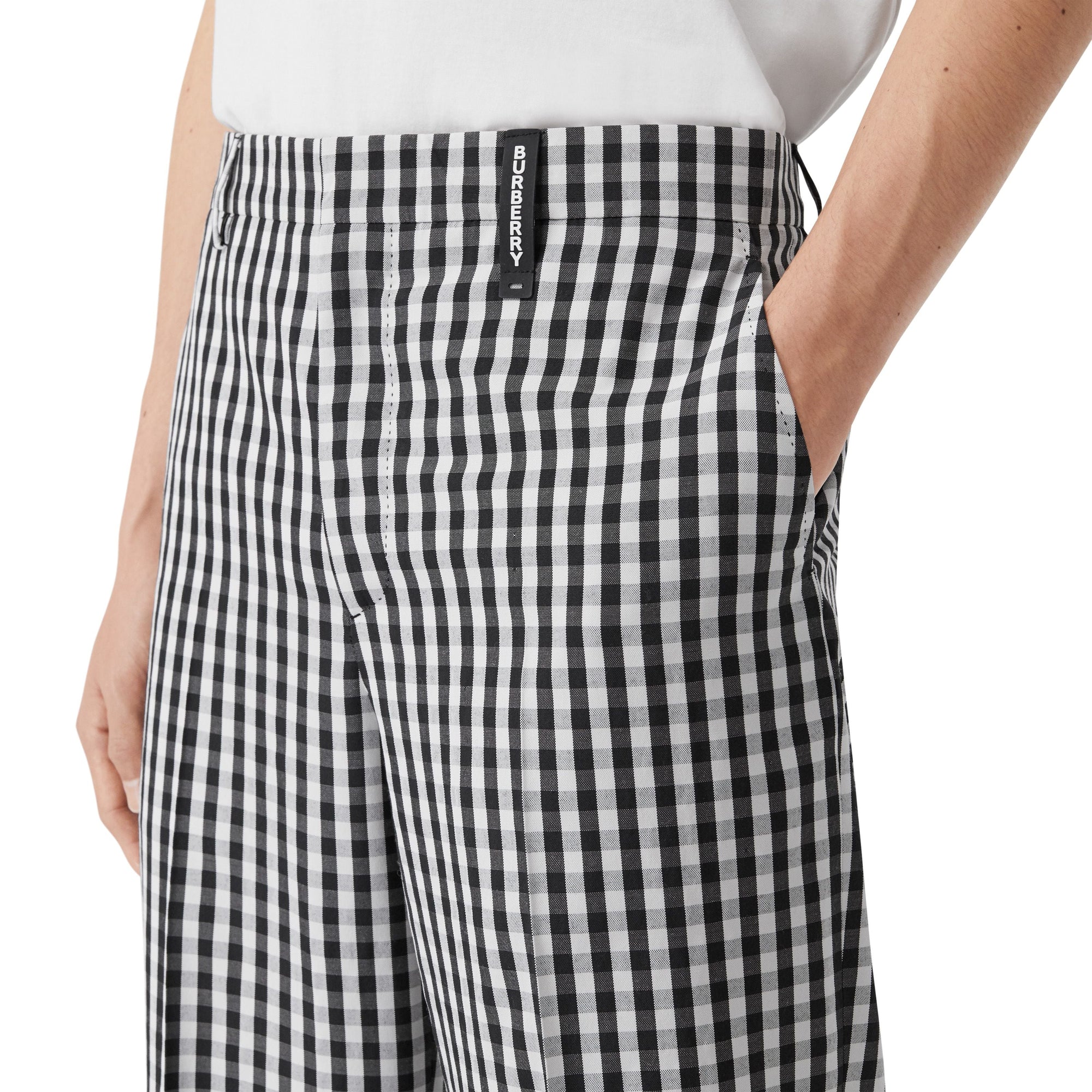 BLACK PATTERN Pantalon de costume ample en laine technique vichy