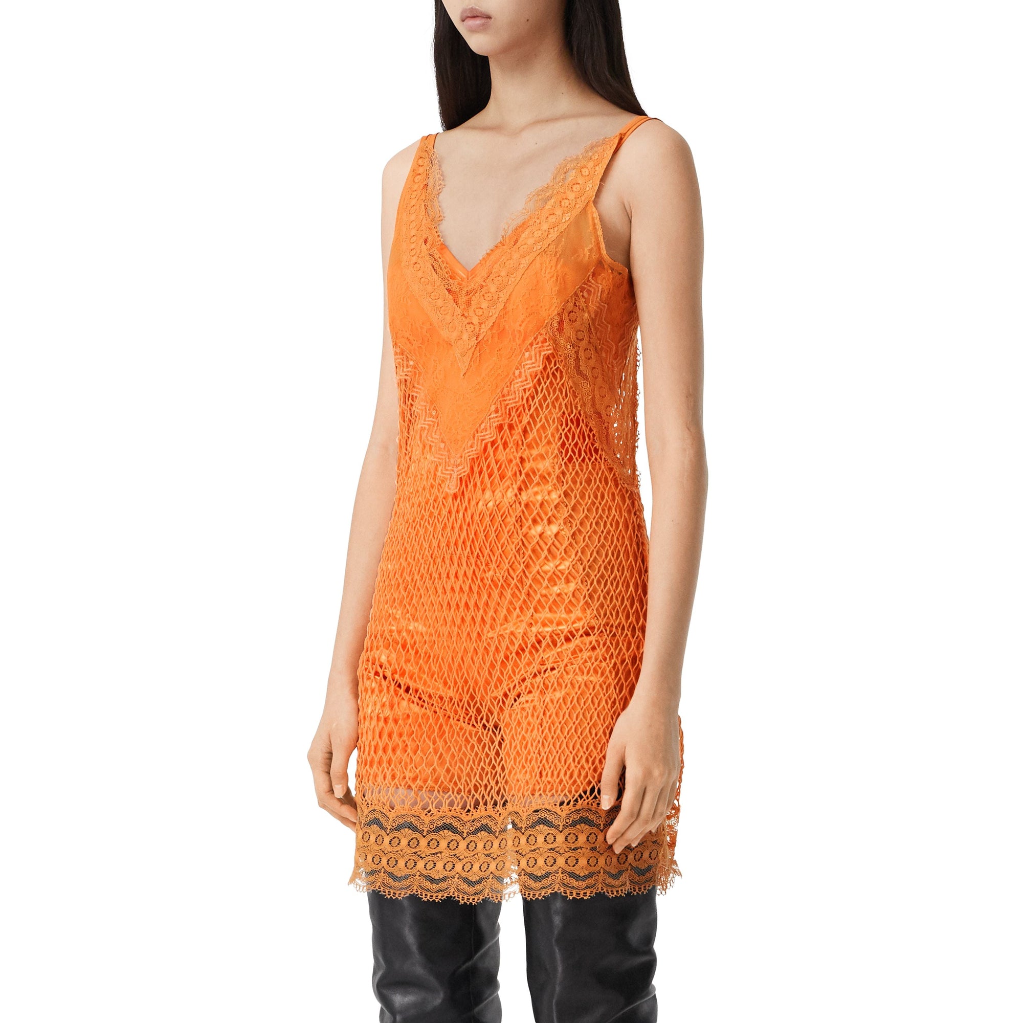 AMBER ORANGE Robe combinaison en résille et soie avec dentelle
