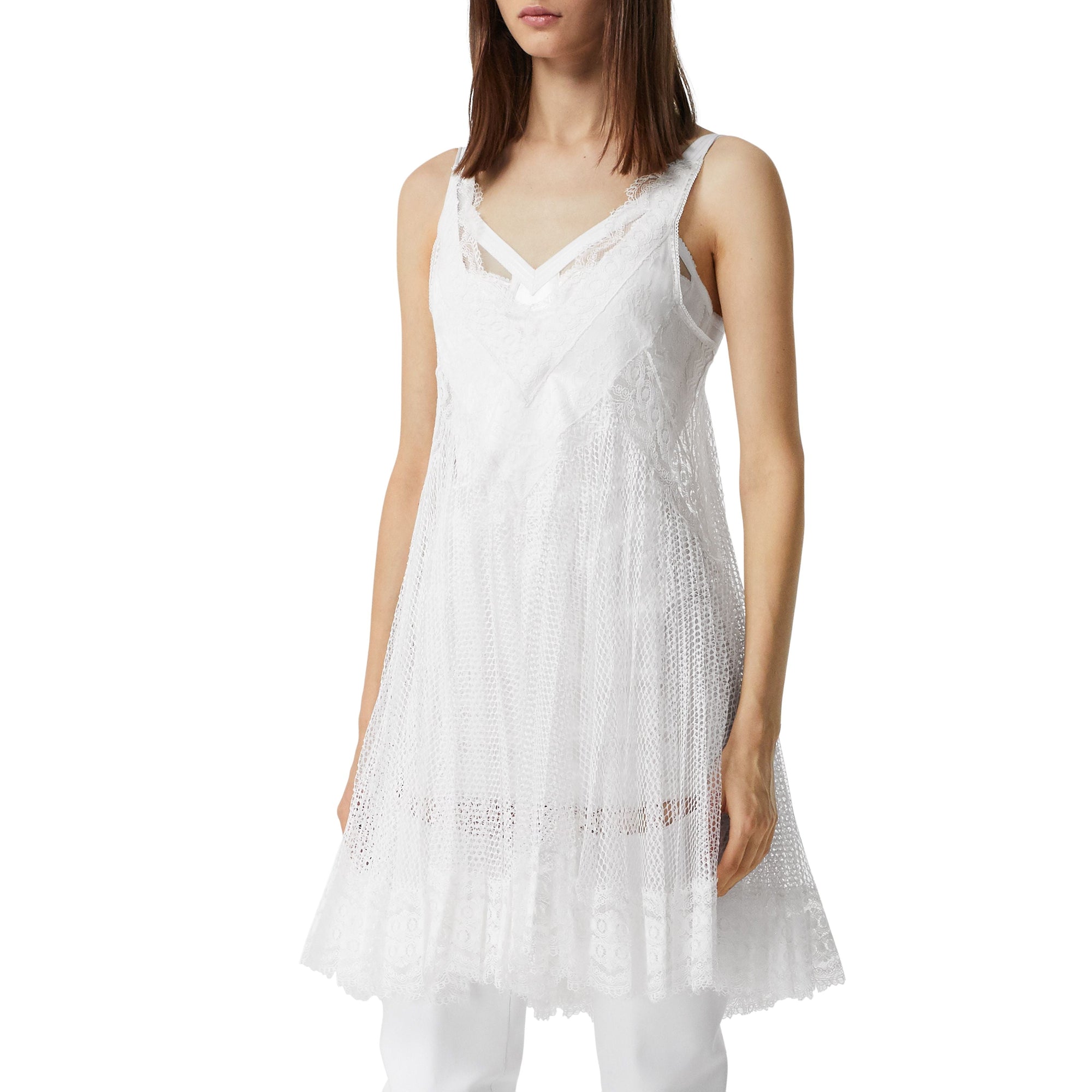 OPTIC WHITE Robe combinaison plissée en résille et soie avec dentelle