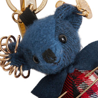 CADET BLUE Bijou porte-clés Thomas Bear orné d'une épingle à kilt