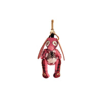 PARADE RED MULTI Bijou porte-clés en cachemire Sandra le Basset