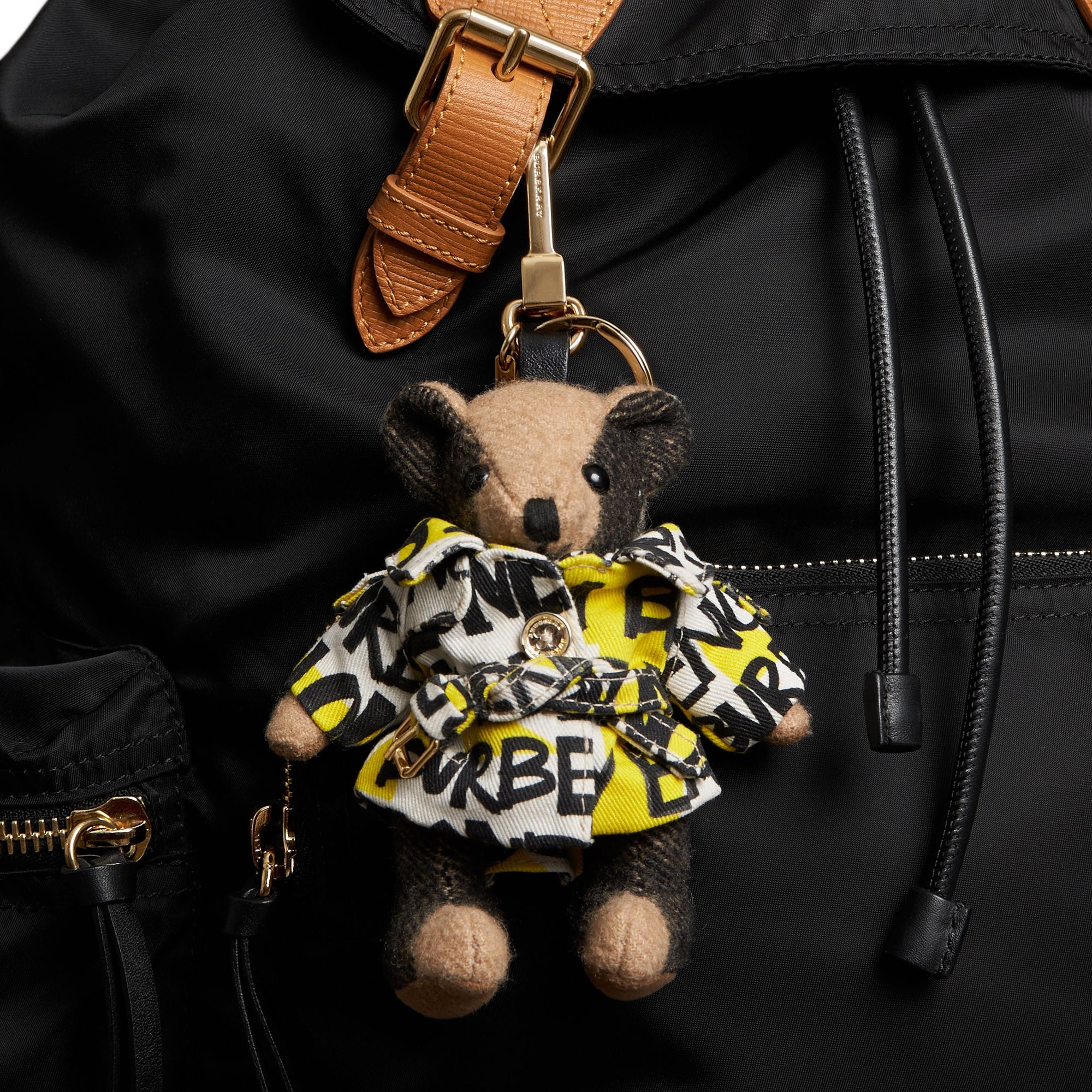 Bijou porte-clés Thomas bear avec trench à imprimé graffiti - Camel