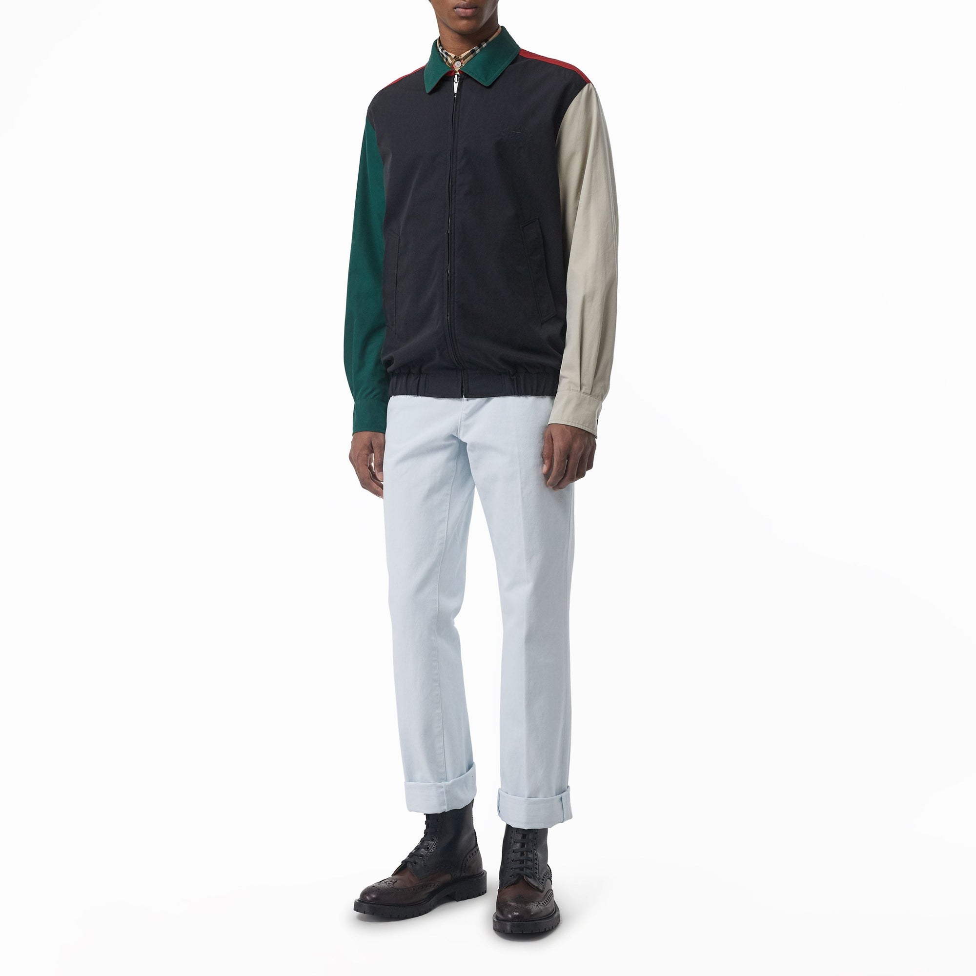 CHALK BLUE Jean casual avec écusson brodé