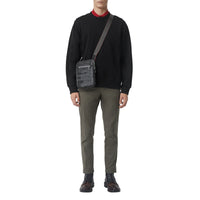 CHARCOAL/BLACK Sac à bandoulière fin avec motif London check et emblème du Cavalier