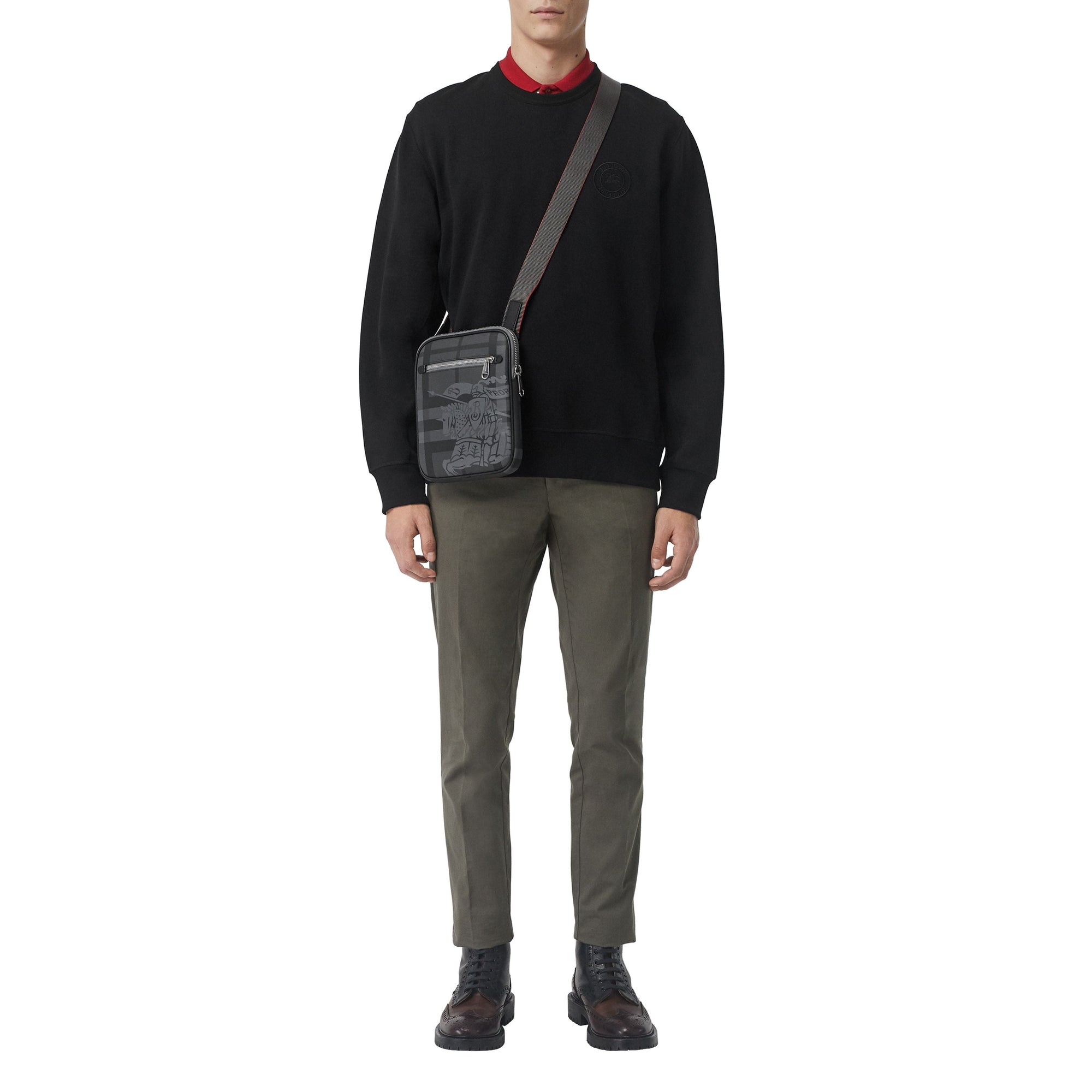 CHARCOAL/BLACK Sac à bandoulière fin avec motif London check et emblème du Cavalier