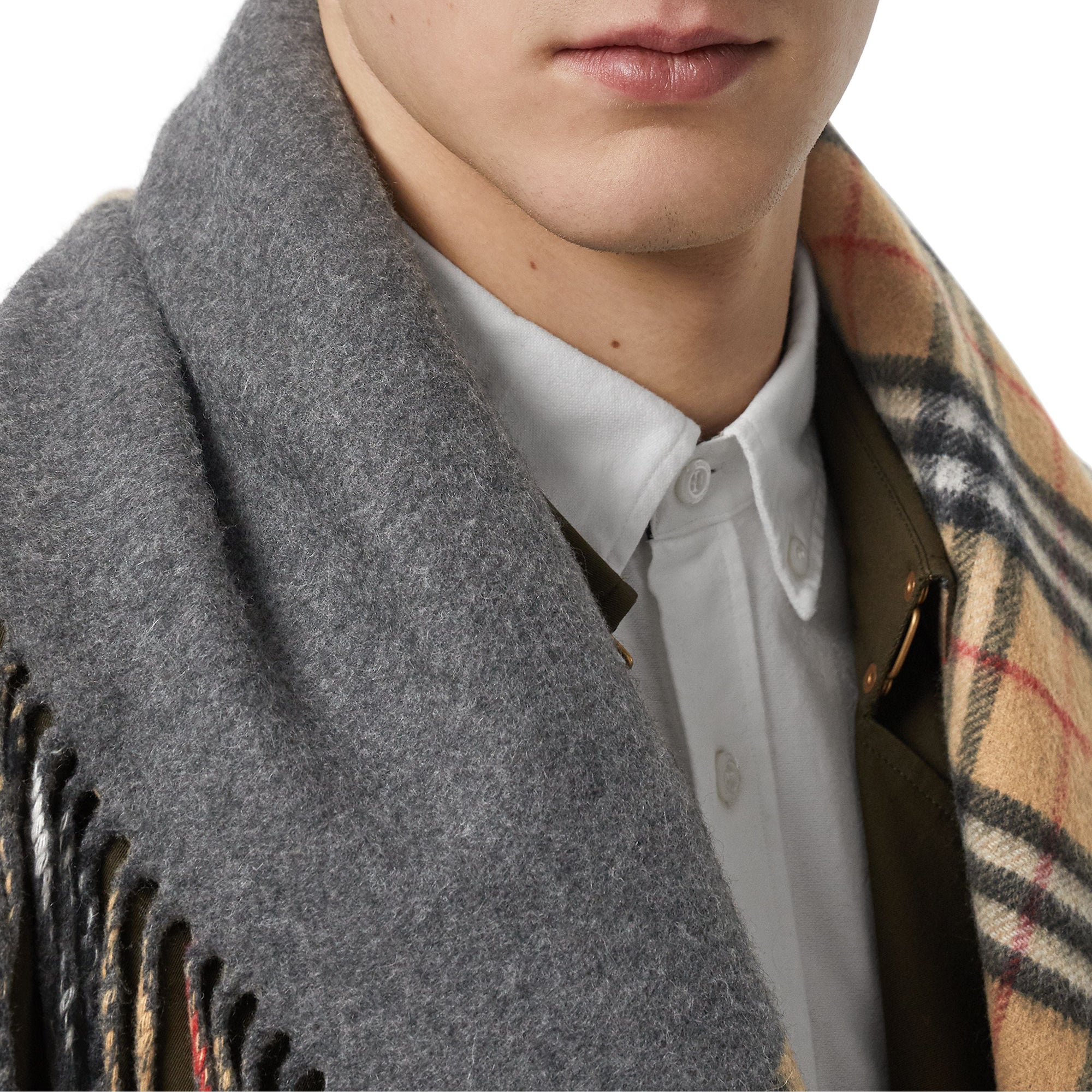 PEWTER GREY Bandana Burberry en cachemire à motif Vintage check