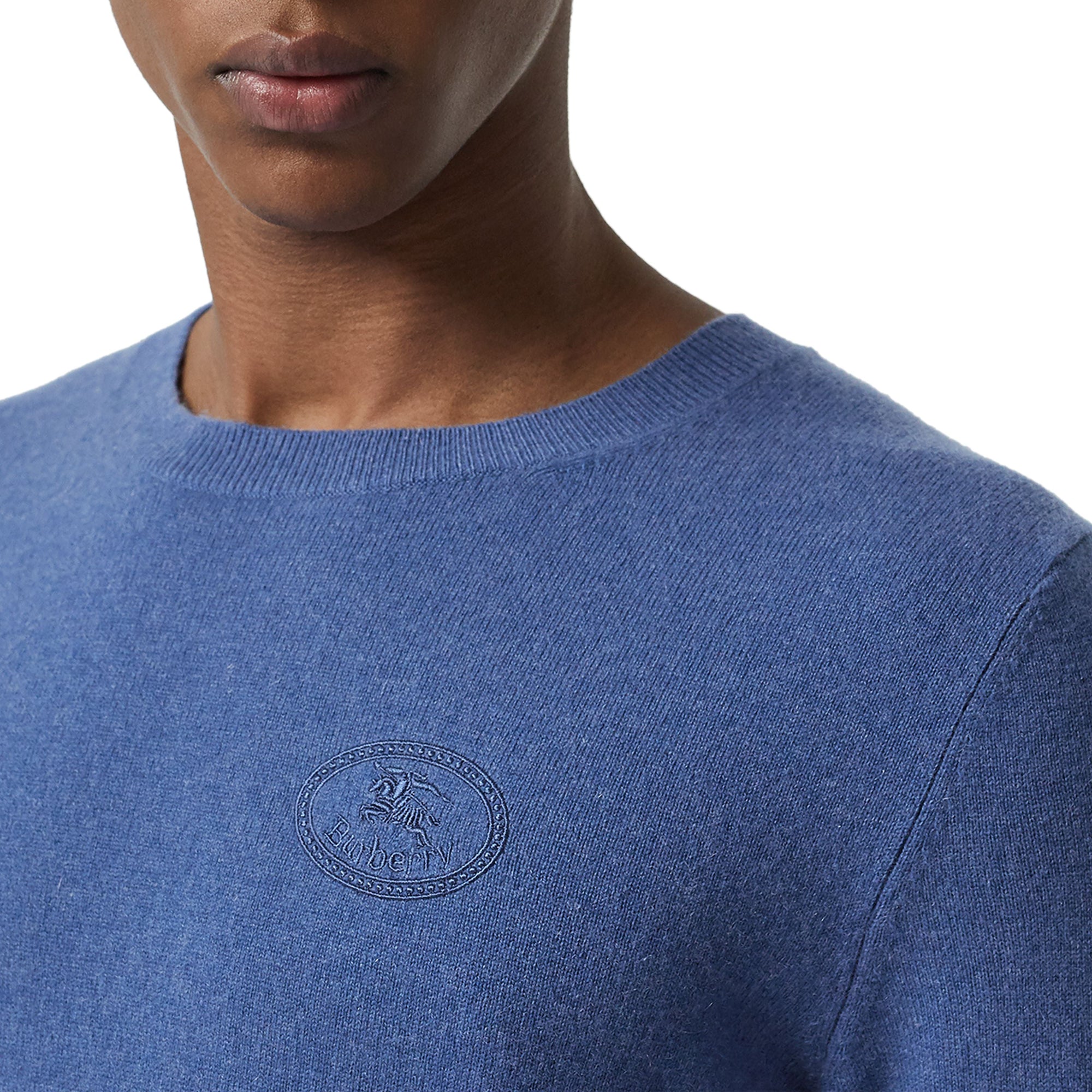 DUSTY BLUE Pull en cachemire avec logo brodé