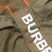 MILITARY GREEN Veste légère à capuche avec logo