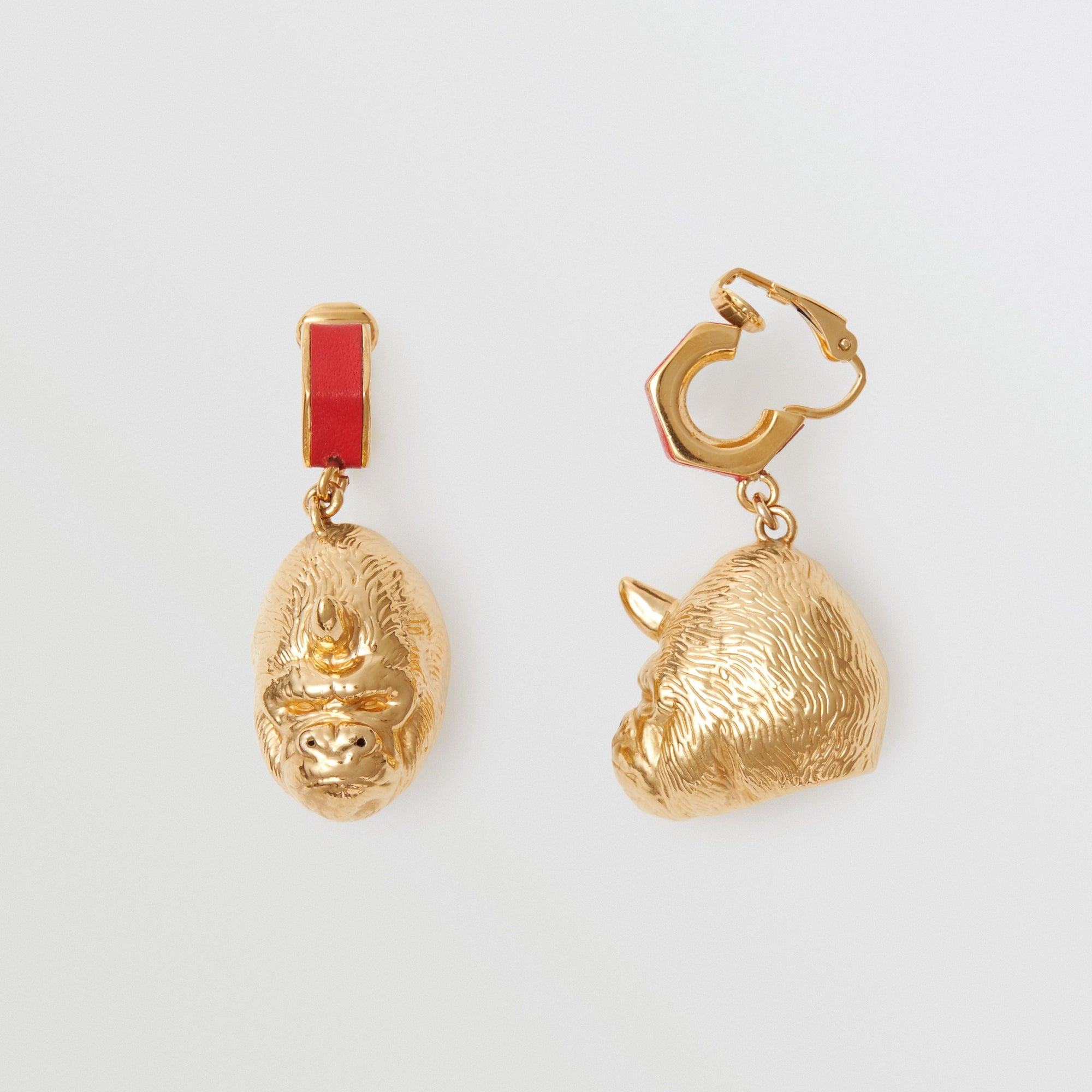 Boucles d'oreilles gorille et écrou plaquées or avec cuir - Rouge vif & or clair