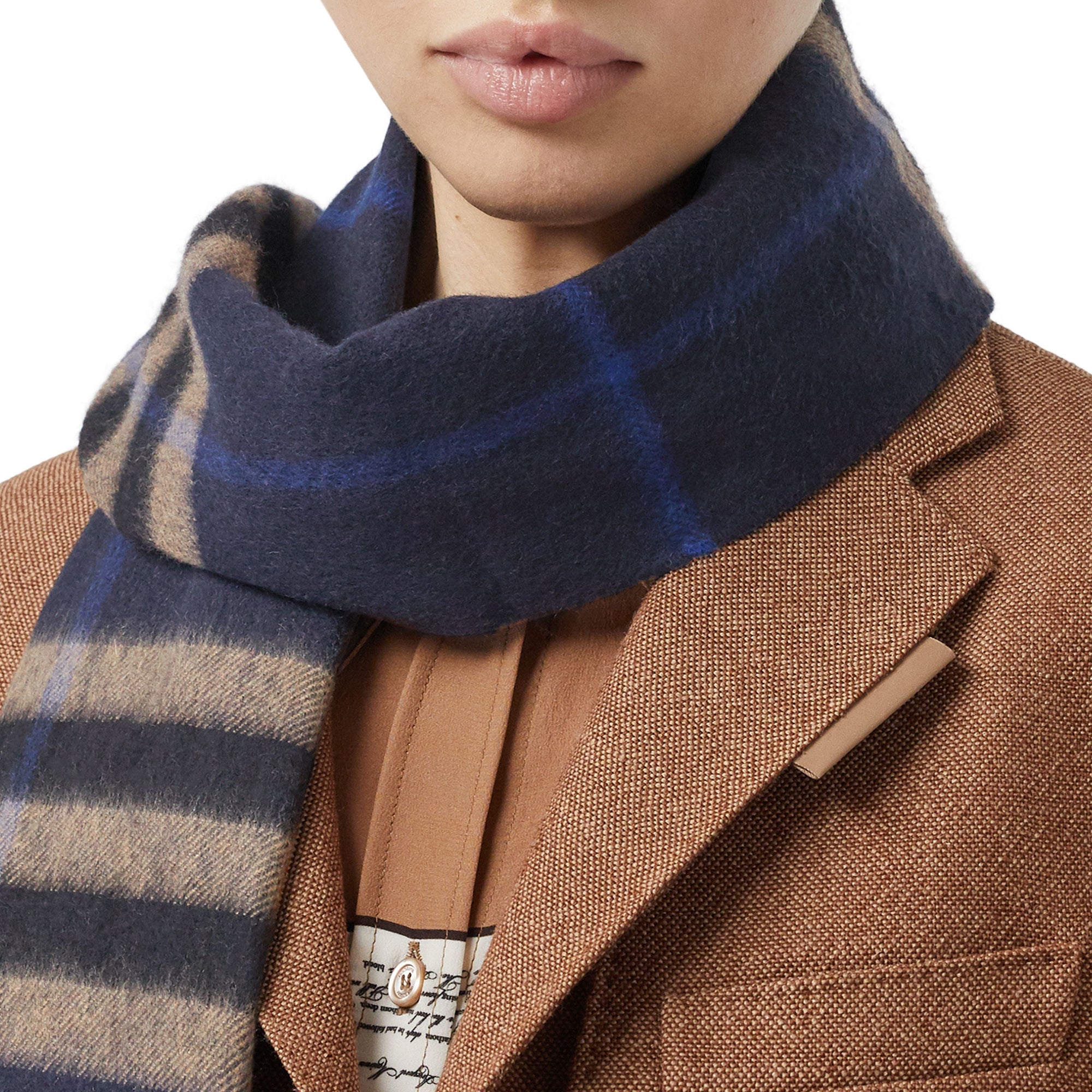 Écharpe classique en cachemire check - Indigo & camel moyen