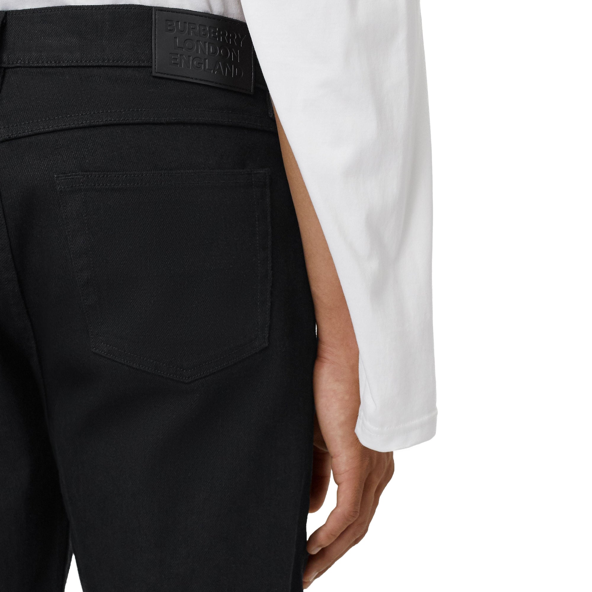 BLACK Jean slim en denim japonais