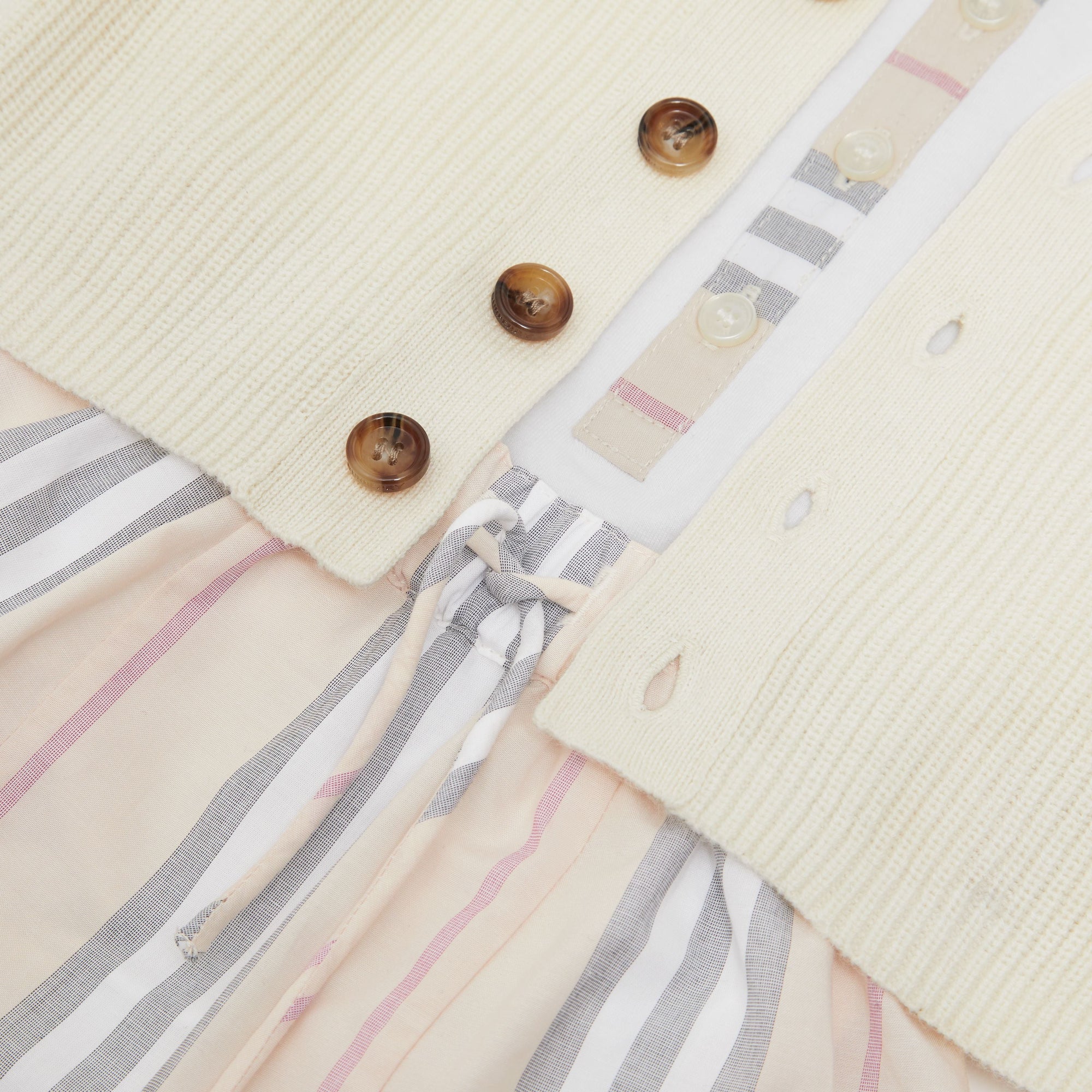 Coffret cadeau trois pièces pour bébé en coton à rayures iconiques - Stone pâle