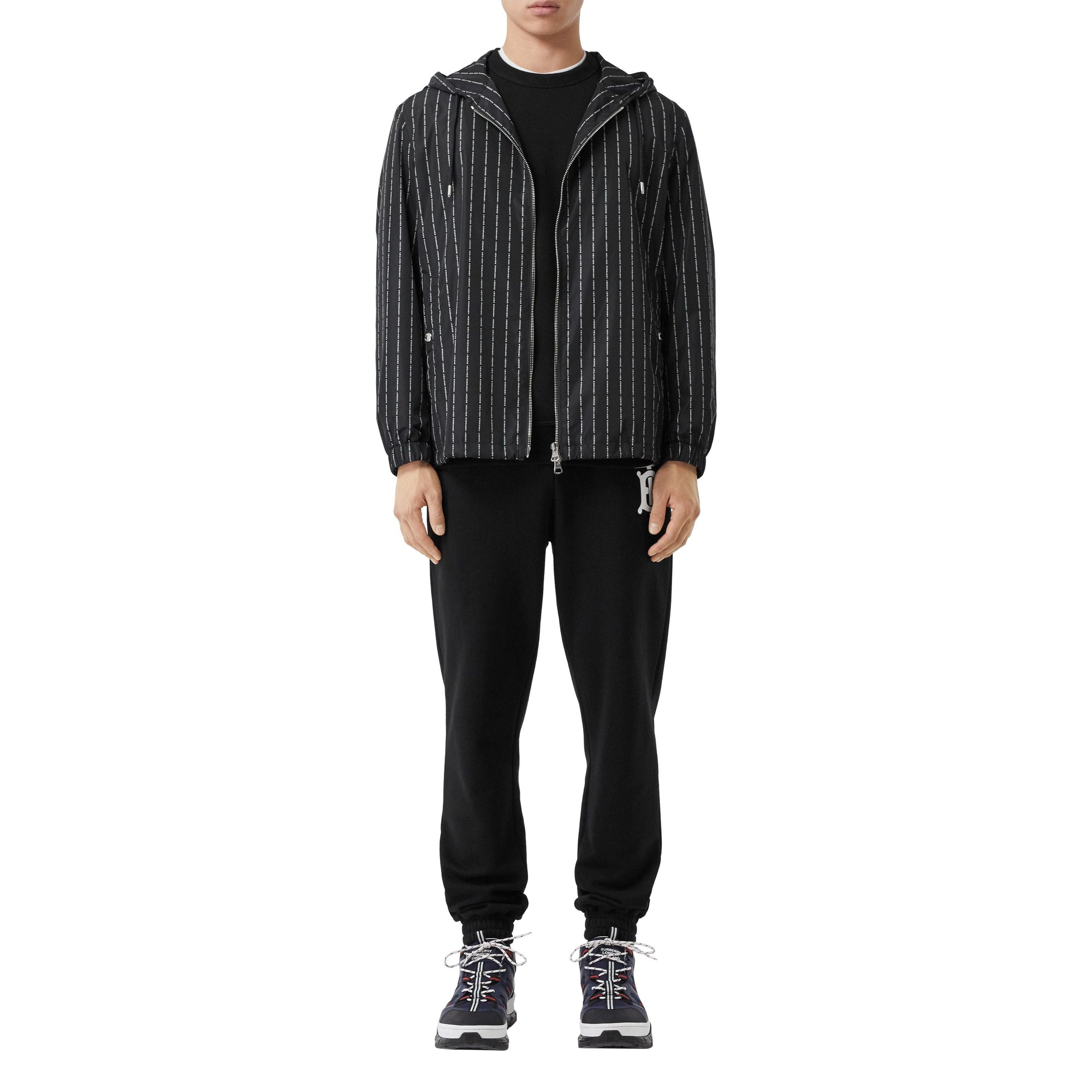 BLACK IP PAT Veste à capuche en nylon avec fines rayures à logo