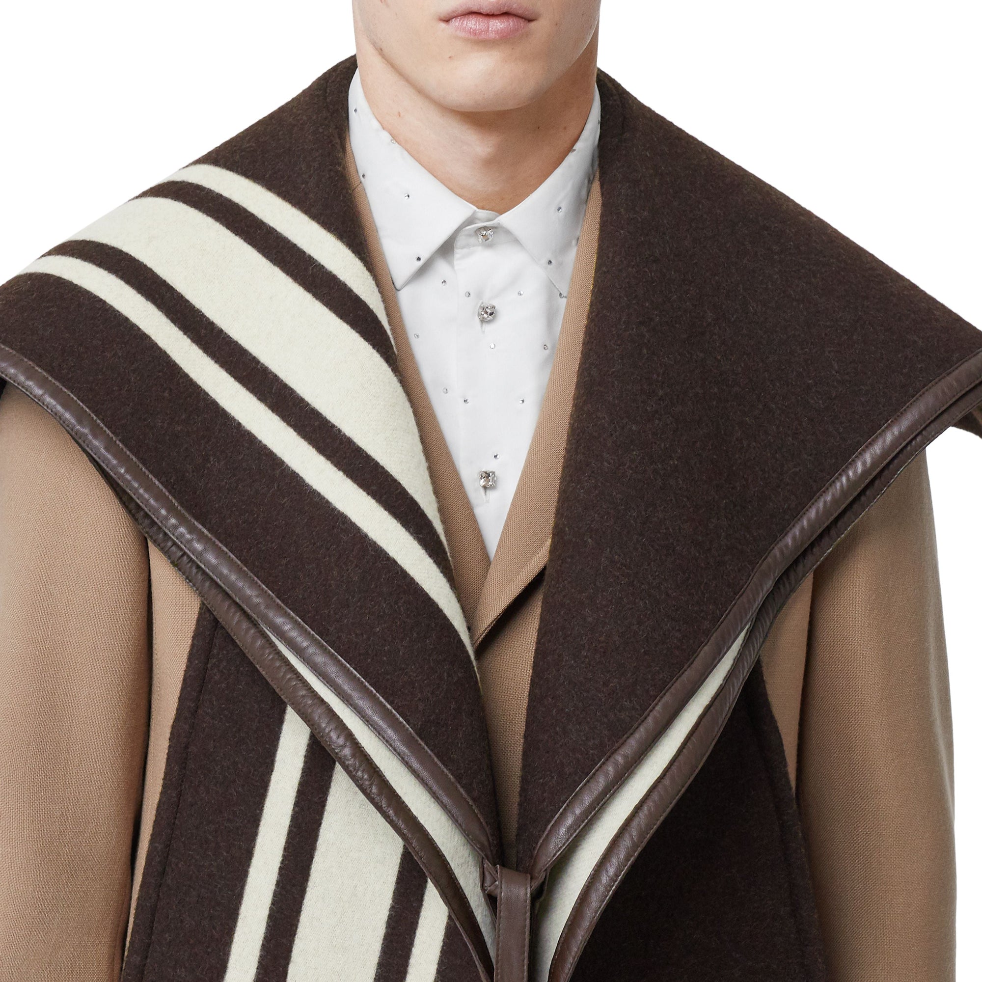 Cape en jacquard de laine avec rayures et cuir d'agneau - Marron
