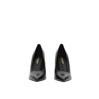 Escarpins à bout pointu en cuir embossé et clouté - Noir