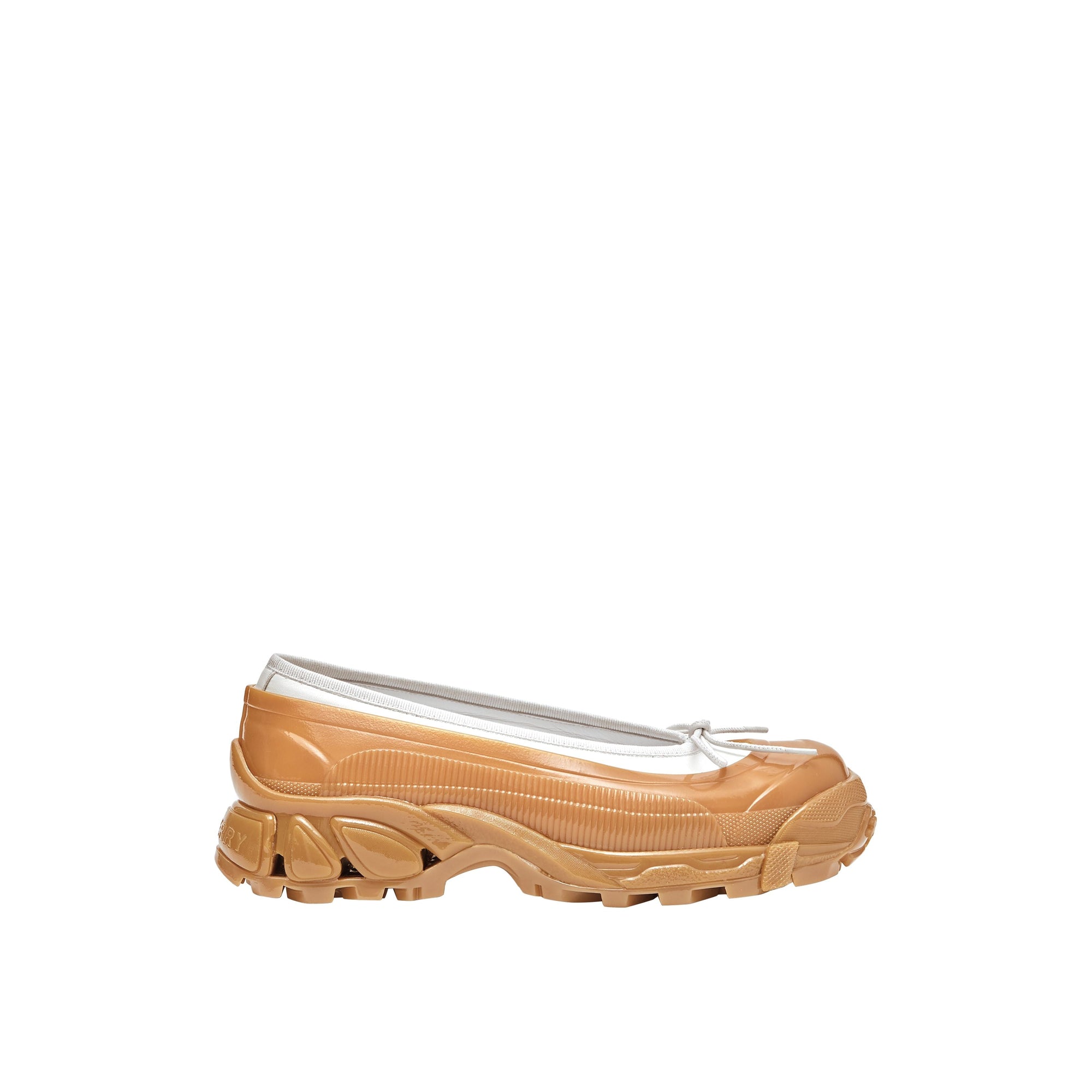 WHITE/AMBER Chaussures plates en cuir d'agneau avec surchaussure