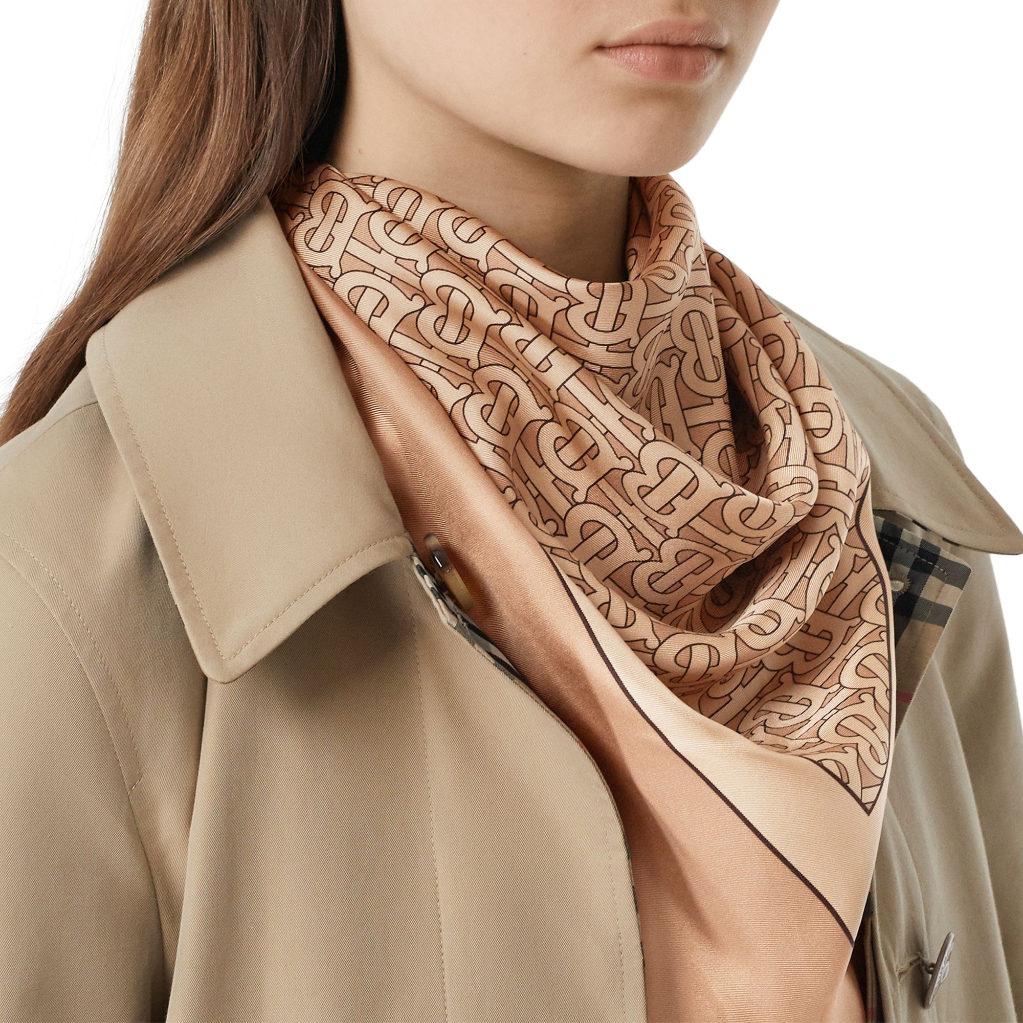 PALE COPPER PINK Carré de soie Monogram