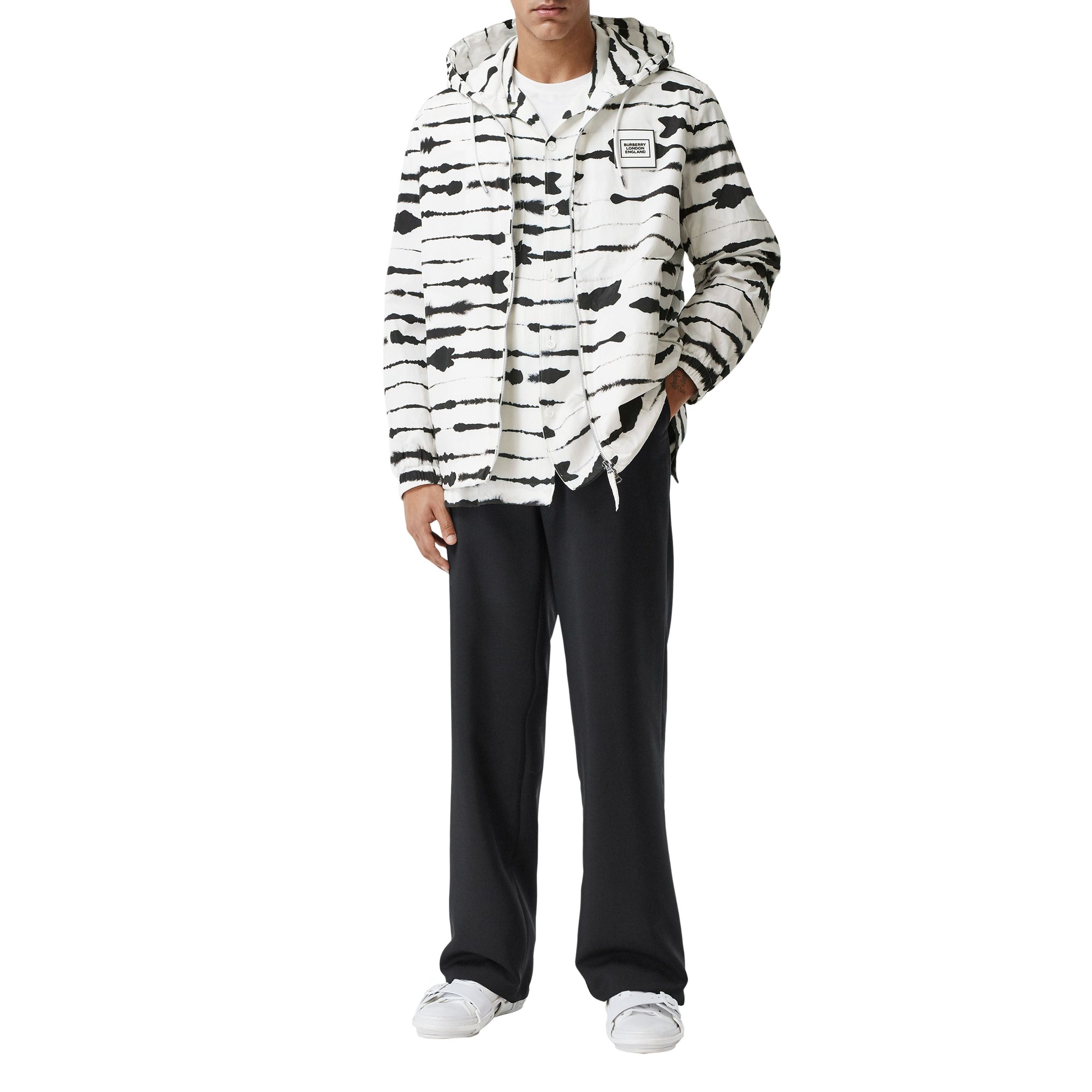 MONOCHROME IP PTTN Veste à capuche à imprimé aquarelle avec logo appliqué