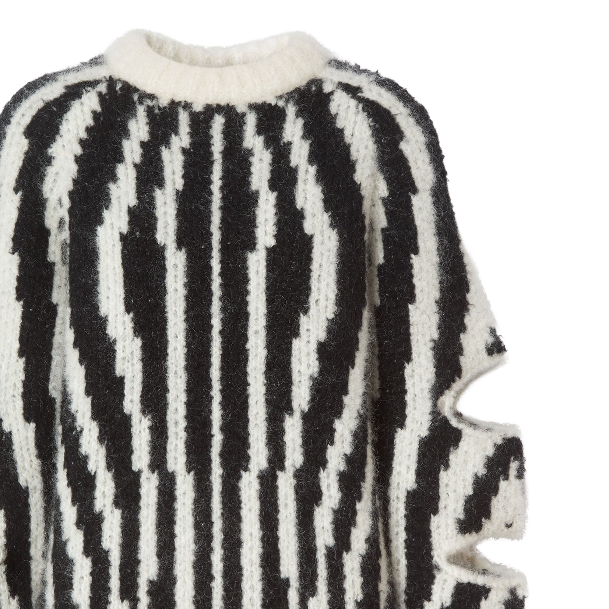 BLACK/WHITE S Pull en jacquard de laine et mohair mélangés avec manches à découpes