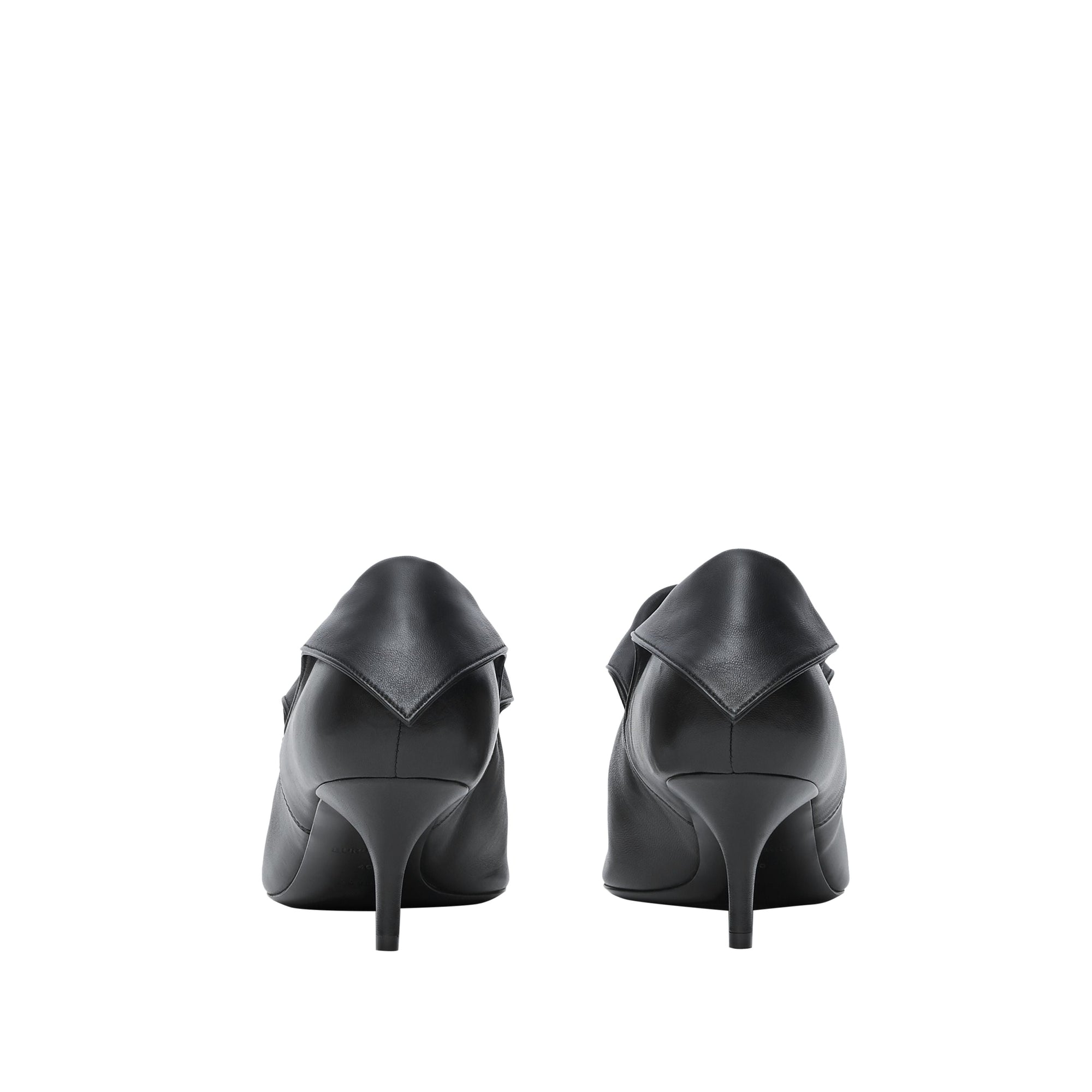 BLACK Escarpins à bout pointu repliables en cuir d'agneau
