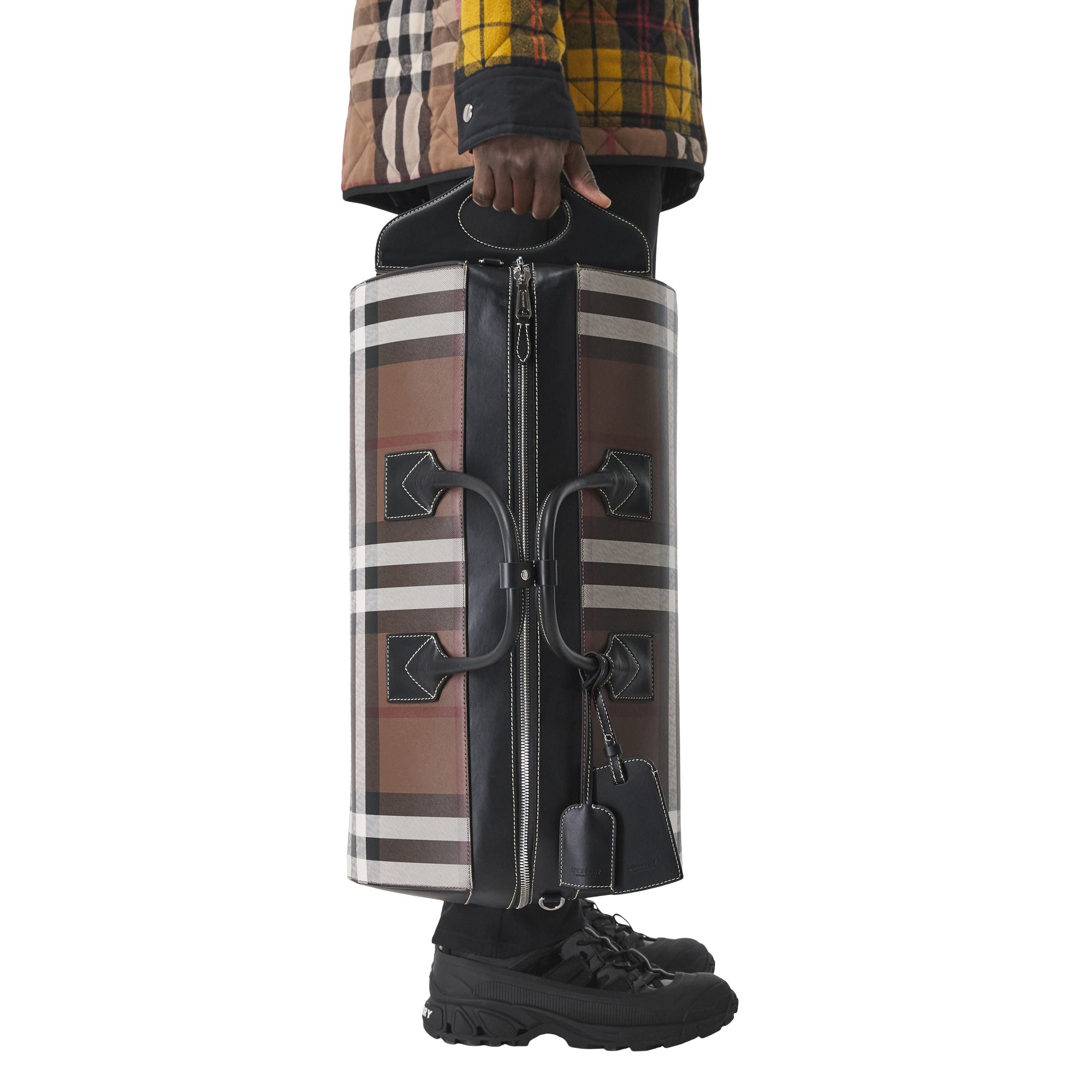 DARK BIRCH BROWN Grand sac The Barrel en cuir check