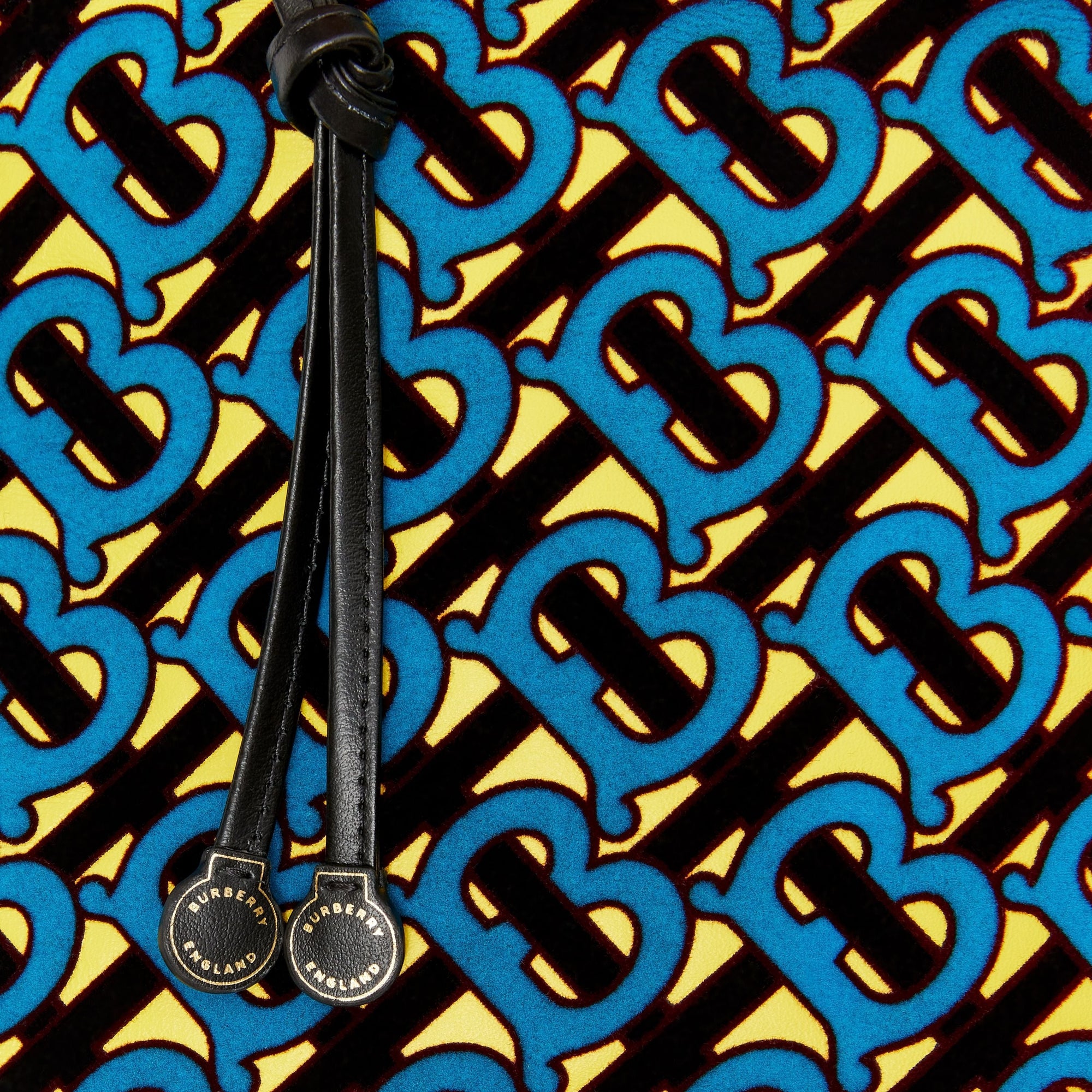 Petit sac pochon à cordon de serrage en cuir d'agneau floqué monogram - Quartz jaune