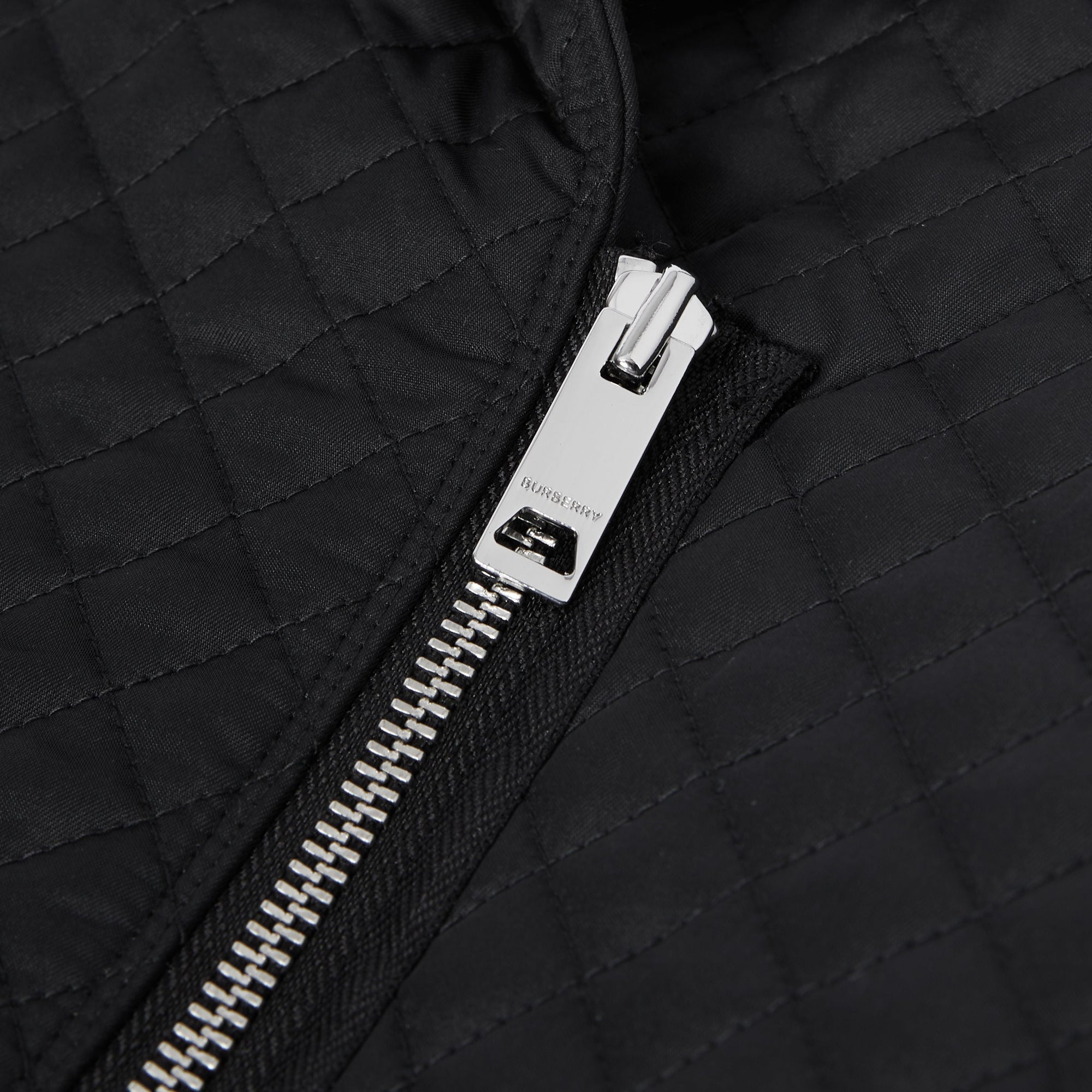 BLACK Manteau en polyester recyclé matelassé Monogram