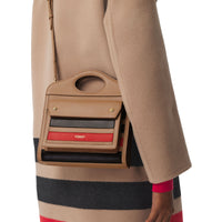 Mini sac Pocket en cuir rayé en intarsia - Camel