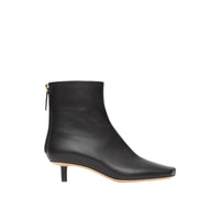 BLACK Bottines sculpturales à talon kitten heel en cuir d'agneau