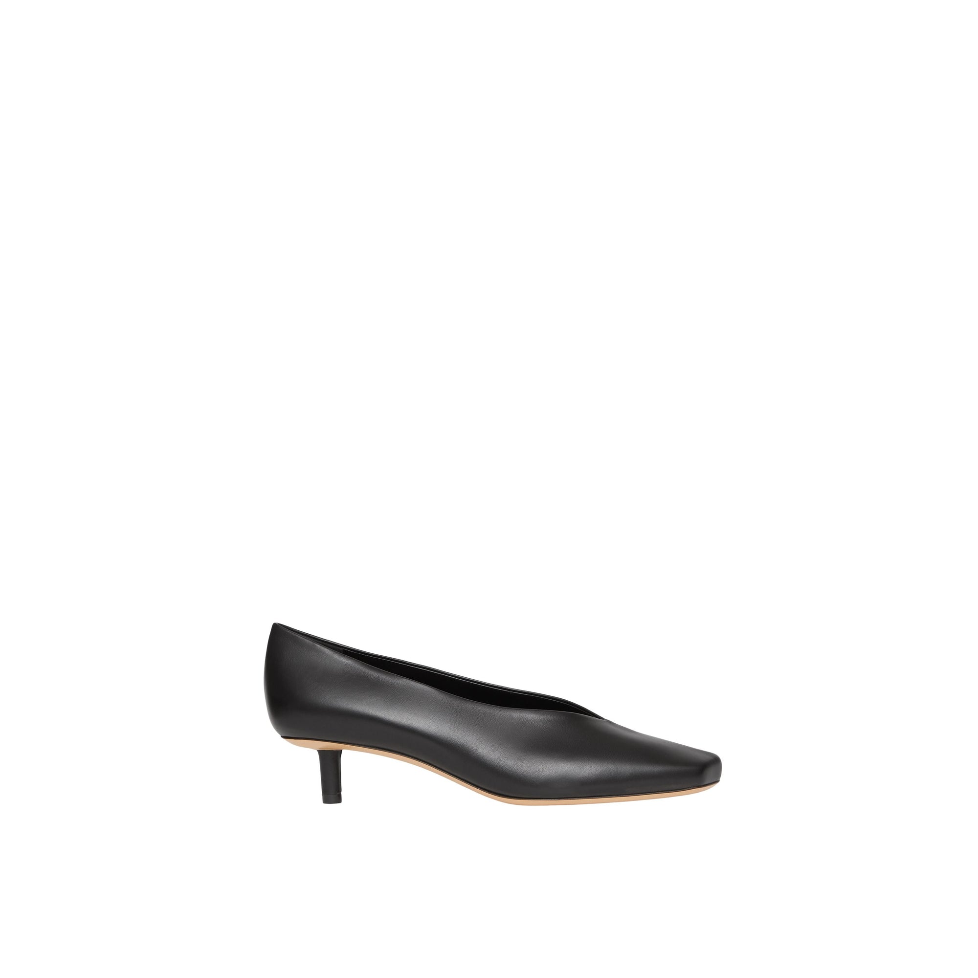 BLACK Escarpins sculpturaux à talon kitten heel en cuir d'agneau