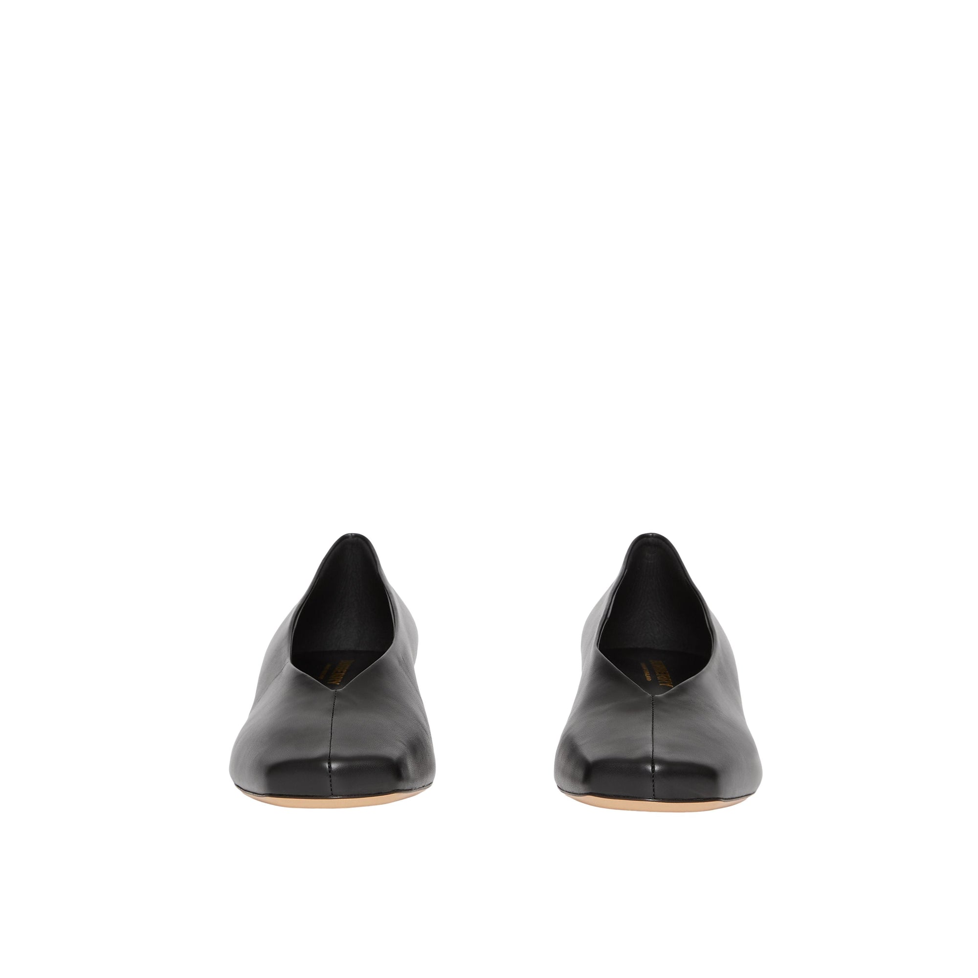 BLACK Escarpins sculpturaux à talon kitten heel en cuir d'agneau