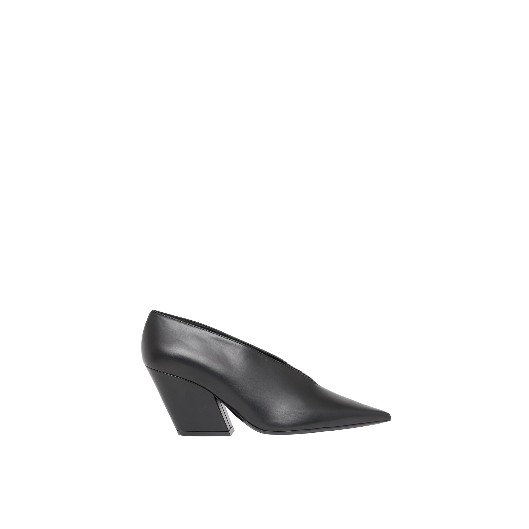 BLACK Escarpins à bout pointu en cuir