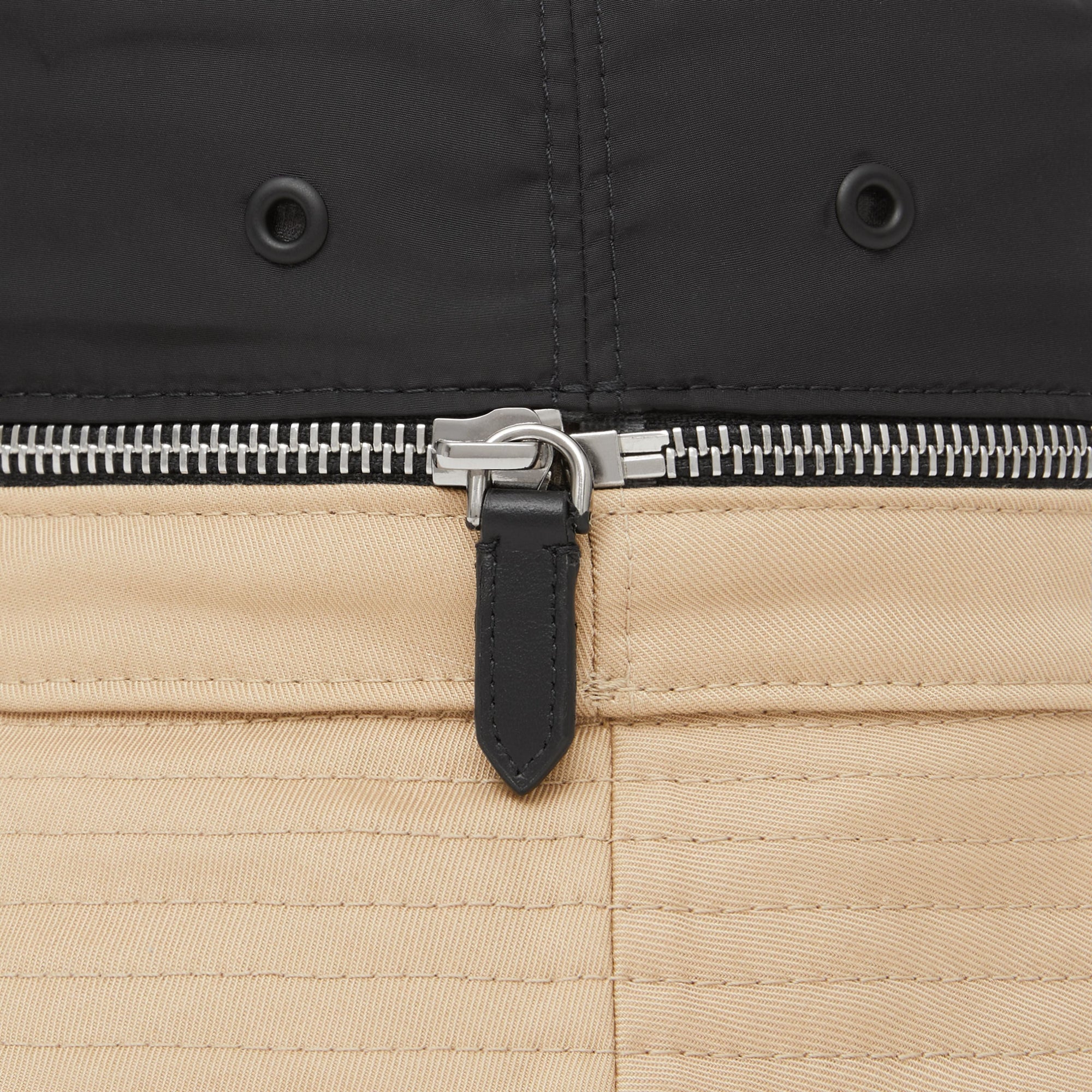 SOFT FAWN Bob en nylon et sergé de coton avec zip